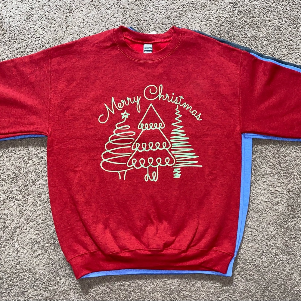 🆕 Merry Christmas Tree Christmas Gildan Sweatshirt Unisex Medium